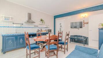 Apartment, City View | Interior