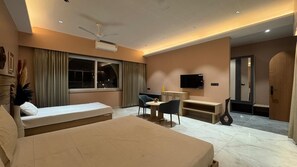 Quadruple Room - Moustache Select Rishikesh Mohanchatti (Sinduri)