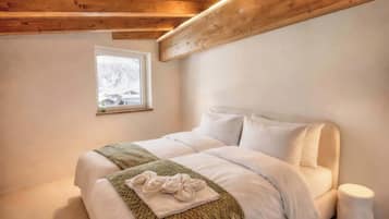 2 Schlafzimmer, Schreibtisch, Bügeleisen/Bügelbrett, WLAN