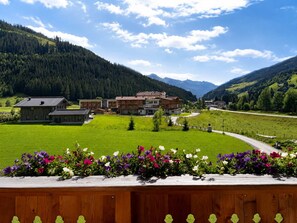 Property grounds - BEIM LOIS Dorfblick – 2 Floors & Sauna Access (Gerlos)