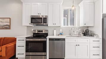 Luxus-Stadtwohnung, 2 Schlafzimmer, Terrasse | Eigene Küche