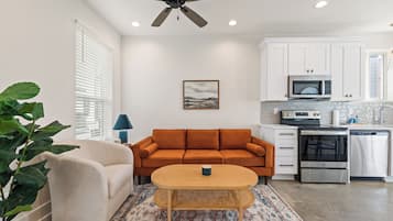 Casa adosada de lujo, 2 habitaciones, patio | Zona de estar