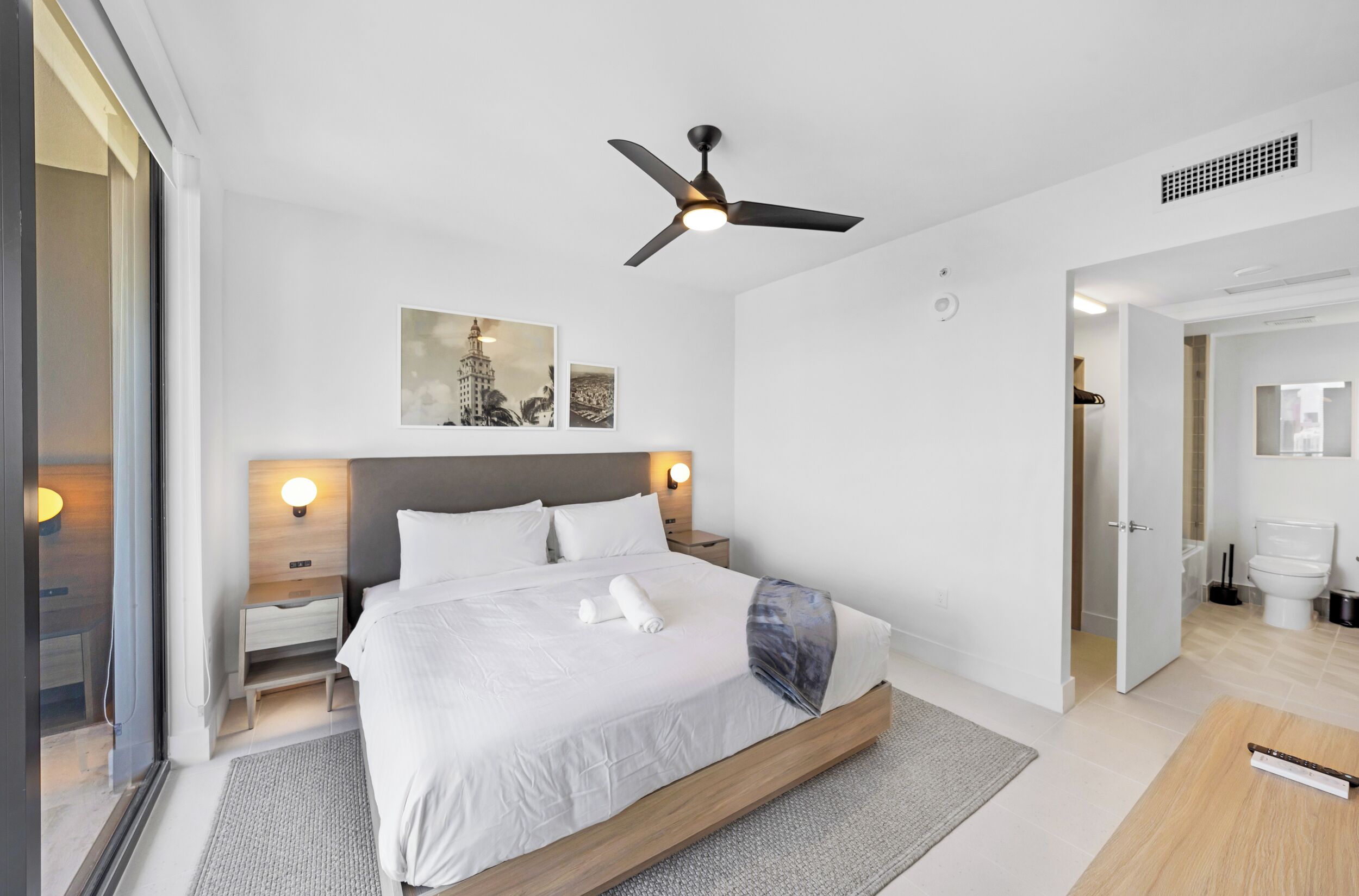 Appartamento, balcone, vista città