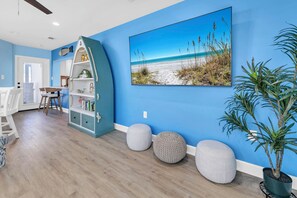 Interior - 🏰🌴Private Heated Pool, Putting Green | .5 Mile to Beach | The White Sandcastle (Panama City Beach)