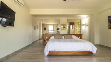 Deluxe Suite, Sea View