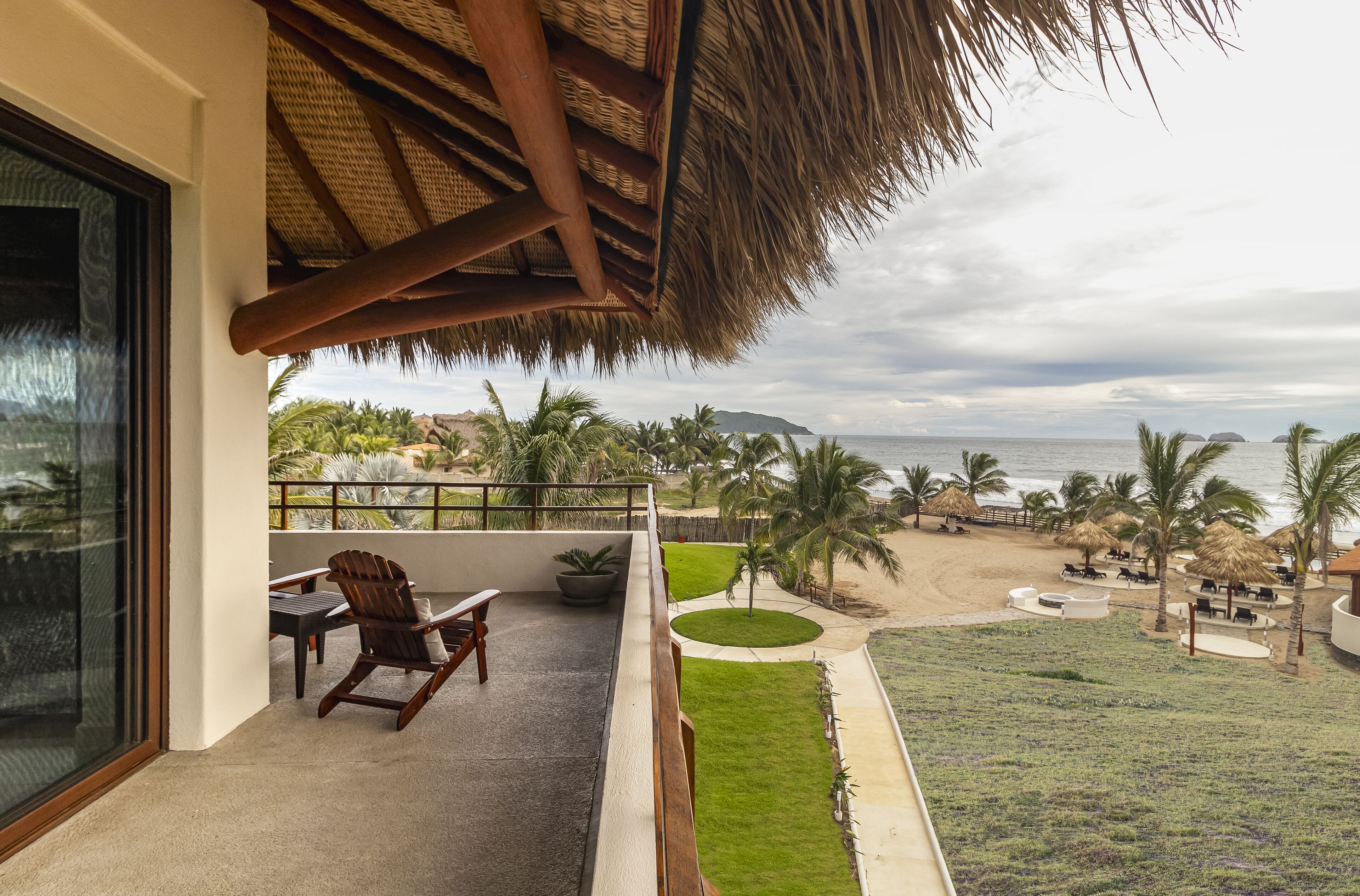 Premium Suite, 1 King Bed, Sea View | Terrace/patio