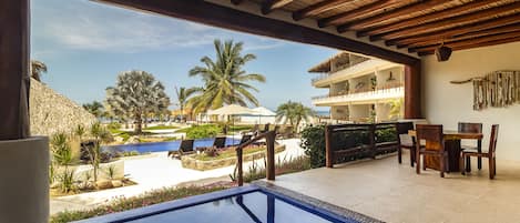 Appartement, vue mer, rez-de-chaussée | Piscine privée