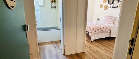 1 bedroom, iron/ironing board, WiFi, bed sheets