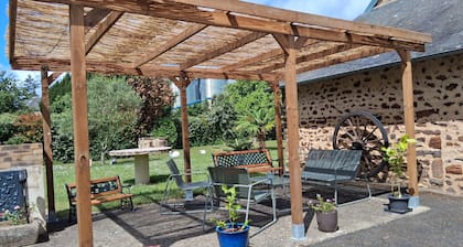 Rooms at 35 km Circuit des 24 hours of Le Mans and 25km Les Alpes Mancelles