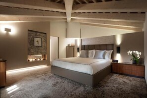 Regina Cornaro | In-room safe, soundproofing, free WiFi - Ca' Apollonio Heritage (Romano d'Ezzelino)