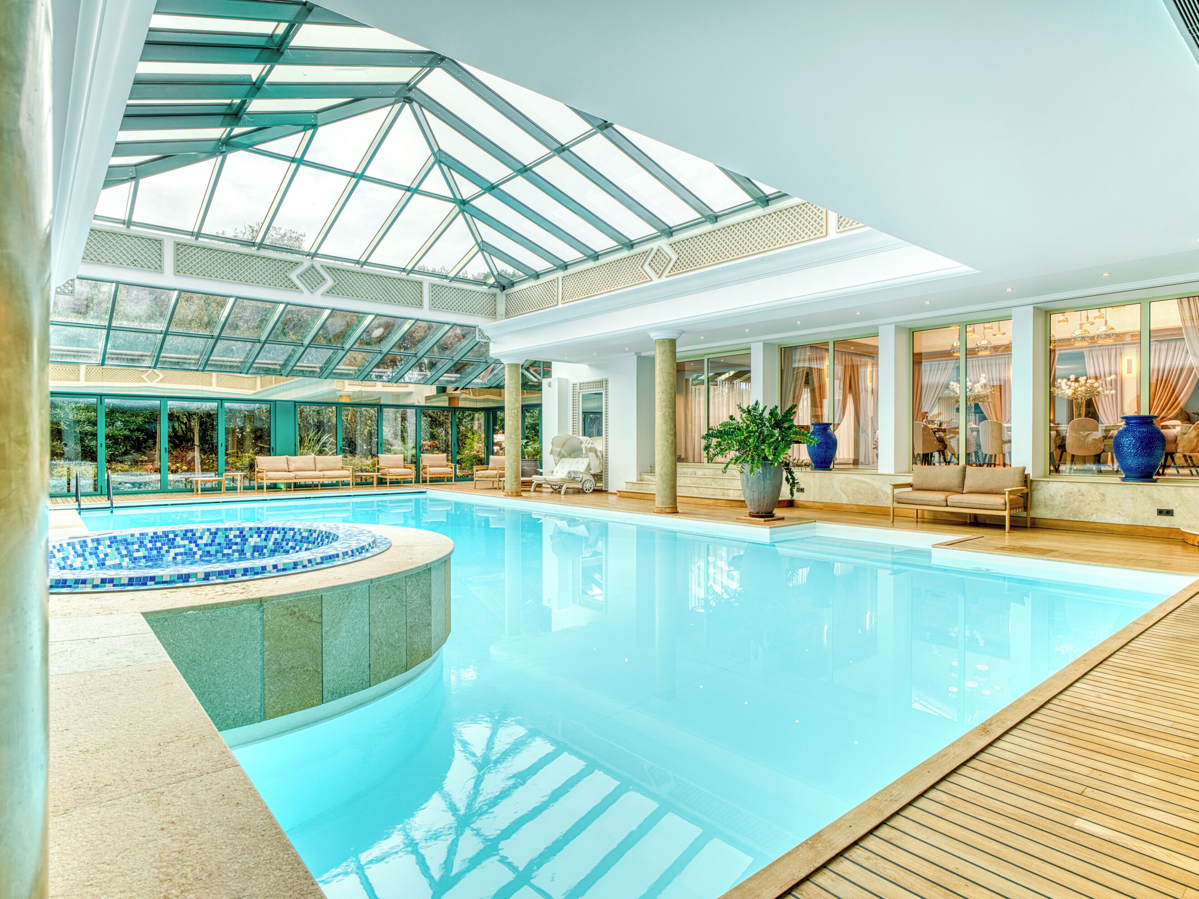Piscina coperta, una piscina riscaldata