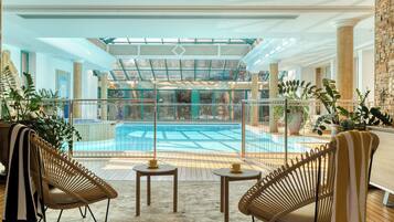 Piscine couverte, piscine chauffée