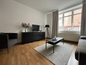 TV - Apartment "2 Zimmer" with Wi-Fi (Neustadt in Holstein)