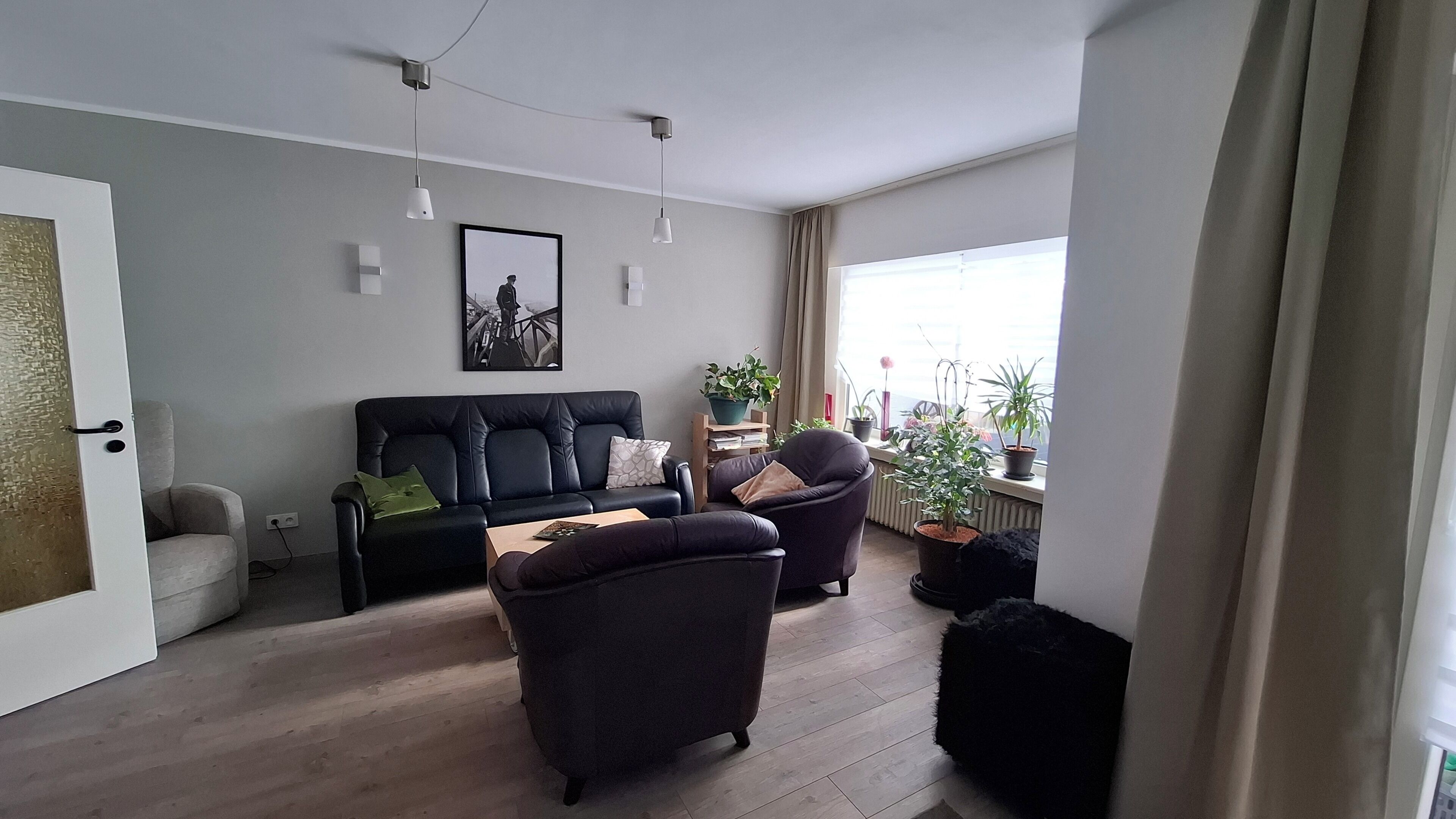 Smart-TV, DVD-Player, Bücher, Videothek