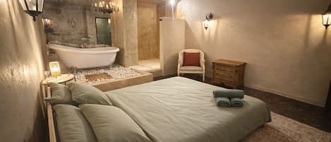 豪華客房, 1 張標準雙人床, 浴缸