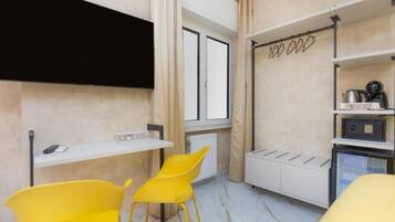 Camera Superior con letto matrimoniale o 2 letti singoli, non fumatori, bagno privato | Area soggiorno