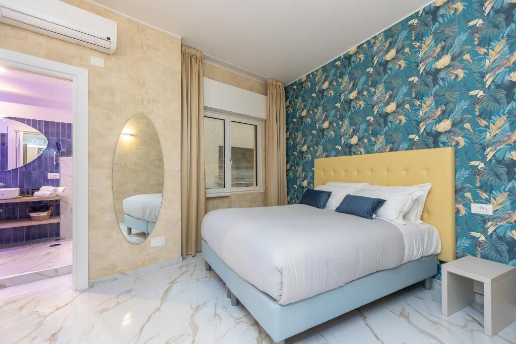 In-room safe, desk, soundproofing, iron/ironing board