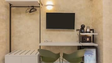 Camera Deluxe con letto matrimoniale o 2 letti singoli, 1 letto king, non fumatori | Interni