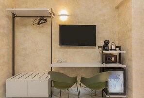 Habitación Deluxe con 1 cama doble o 2 individuales, 1 cama de matrimonio grande, no fumadores | Interior