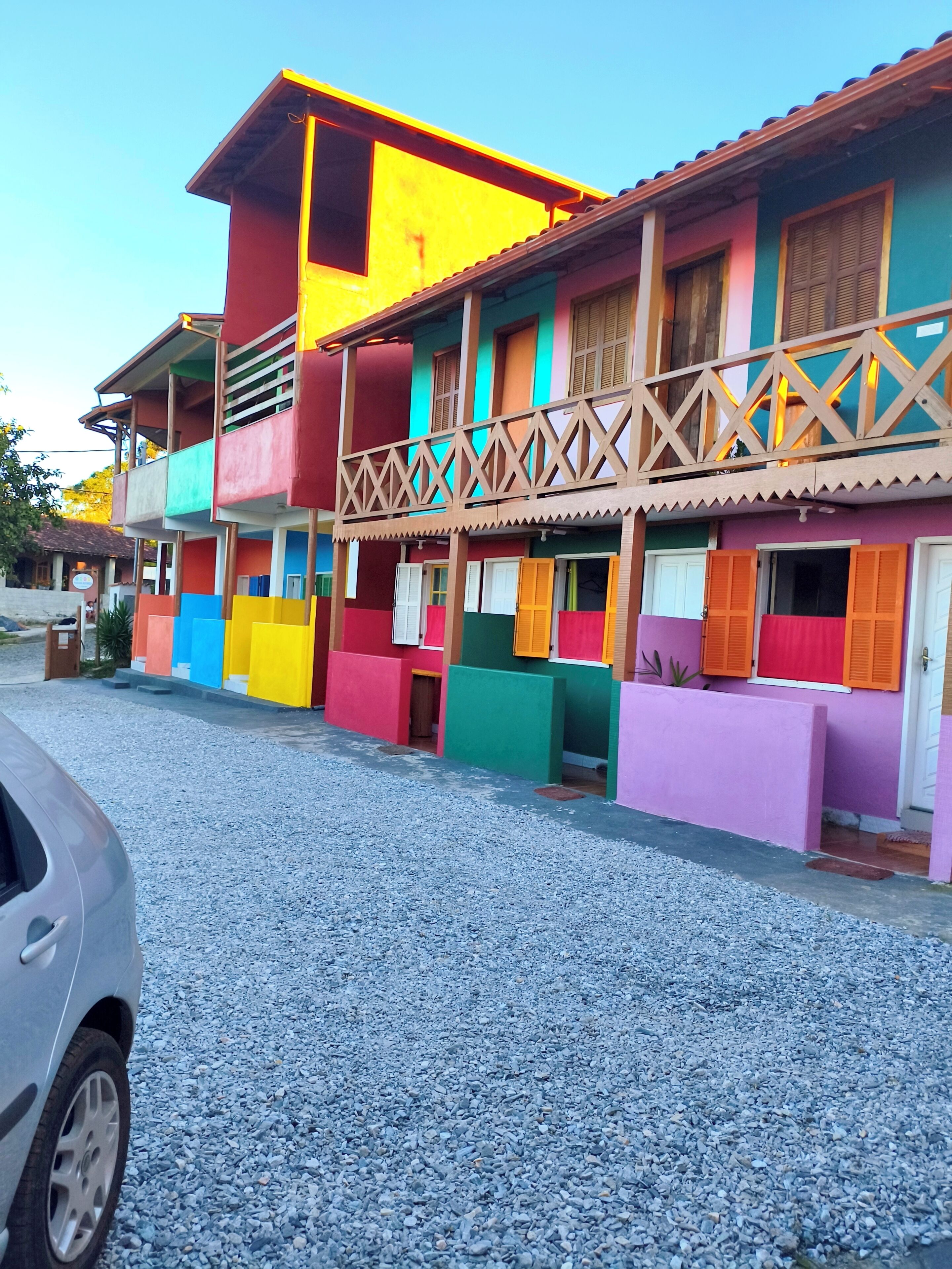 Quarto casal superior, sacada, vista para a montanha | Fachada