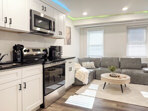 Fridge, microwave, oven, stovetop - New Fully Renovated Turnkey 1BR Near Manhattan (Cliffside Park)