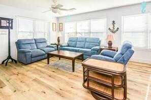 Smart TV - Steps to Quiet Beach, Fishing, Pets ok, Sleeps 10 (Gulf Shores)