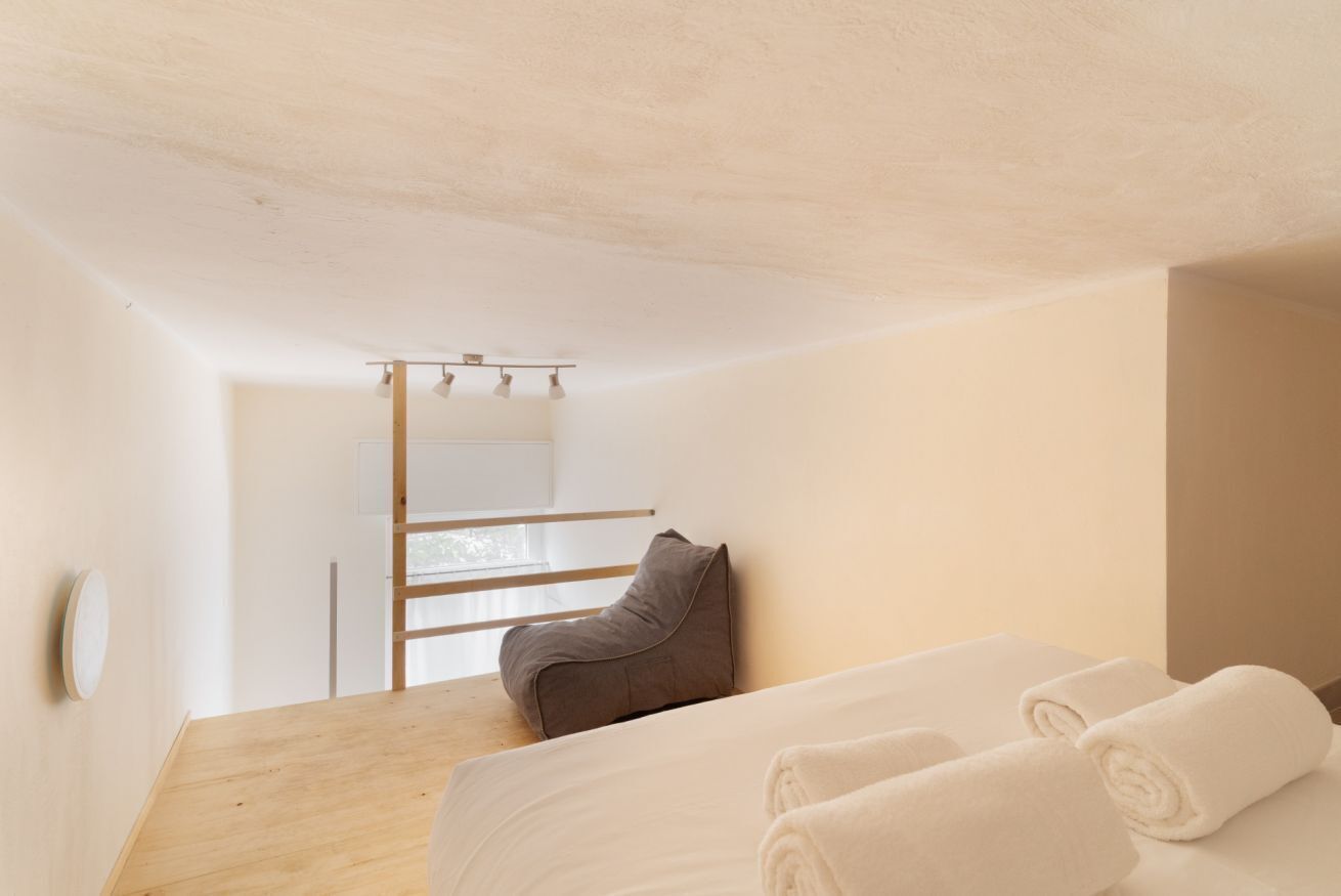 2 bedrooms, iron/ironing board