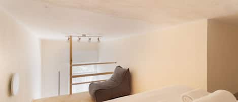 2 chambres, fer et planche Ă repasser