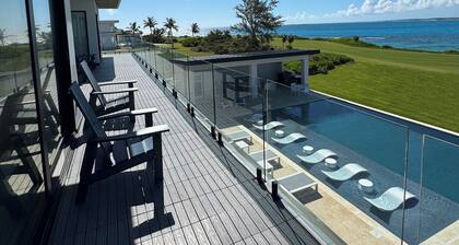 Seaside Villa - Brand New Modern Luxury 7 Bedrooms + 9 Bathrooms + Concierge