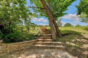 Property grounds - NEW - Unique Family-Friendly Getaway w/Private Blanco River Access on 10 Acres (Wimberley)