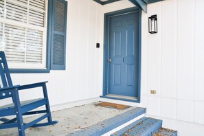 Exterior detail - Hoop Pole Creek Hideaway (Atlantic Beach)