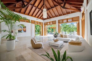 Interior - jjjjjjjjjjjjjjjjjjjjjjjjjjjjjjjjjjjjjjjjjjjjjjjjjjjjjj (Casa de Campo)
