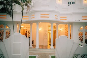 Exterior - Padmaraga (Galle)