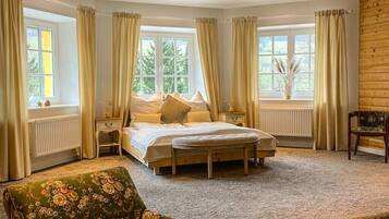 6 bedrooms, WiFi, bed sheets