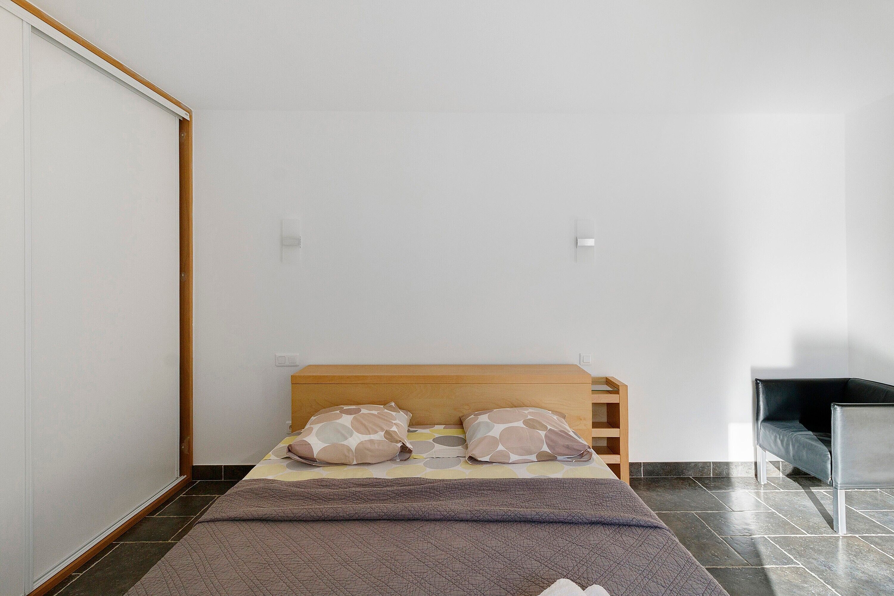 2 chambres, fer et planche à repasser, Wi-Fi, draps fournis