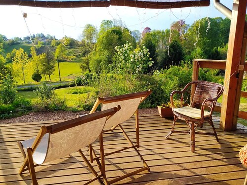 Tranquil 2-bedroom chalet in charming Rimont perfect for relaxing getaway