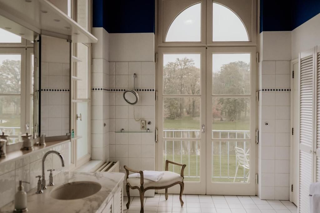 Deluxe tweepersoonskamer, balkon, uitzicht op park | Interieur