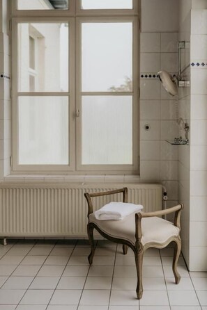 Deluxe-Doppelzimmer, Balkon, Parkblick | Innenbereich