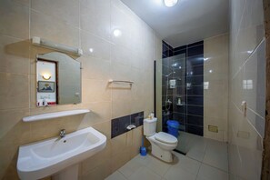 Bathroom - Beautiful furnished apartment in Cotonou - Akpakpa Sodjèatinmè (Cotonou)