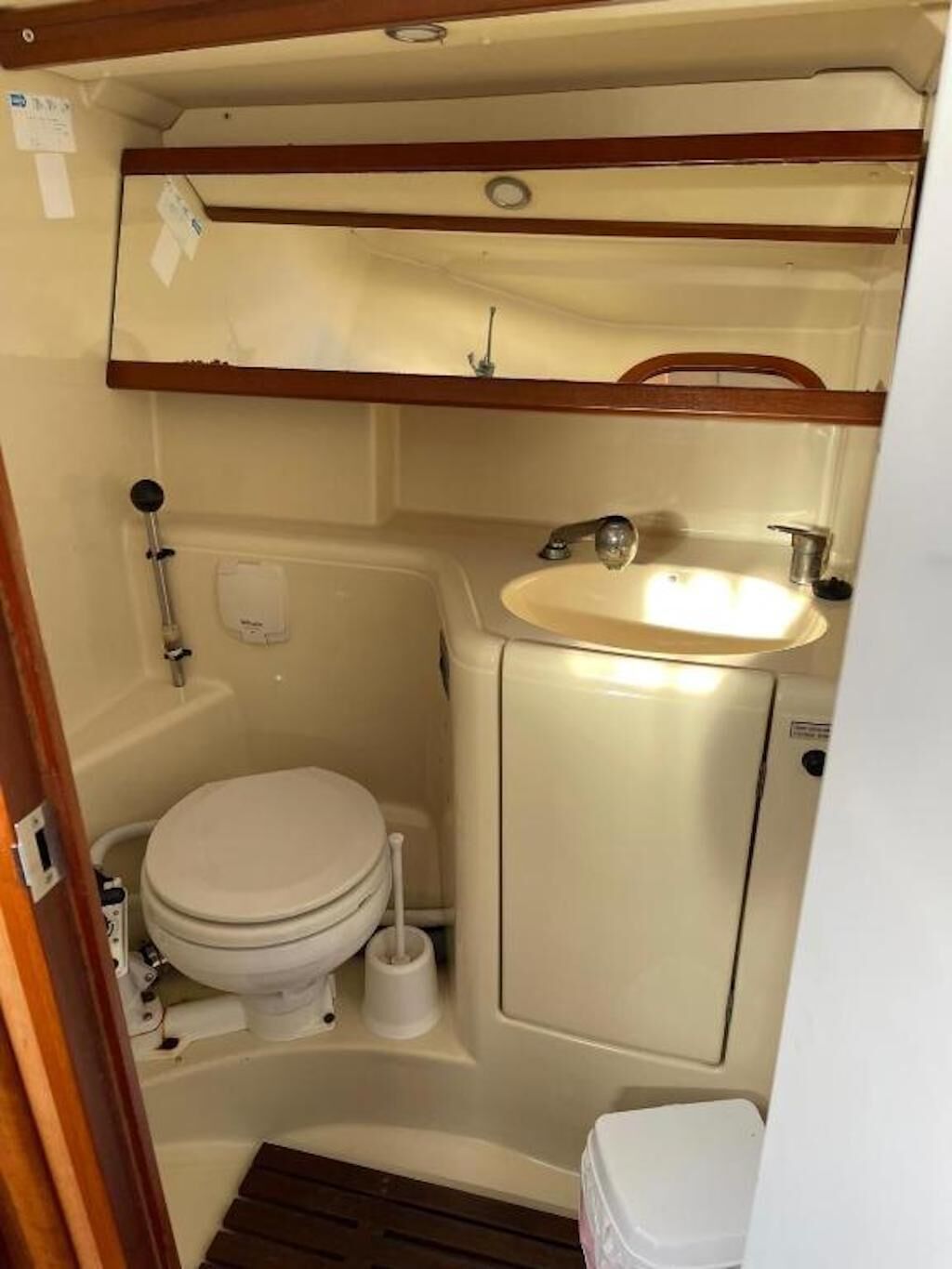 Dusche, Handtücher, Seife, Toilettenpapier
