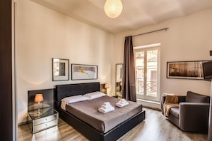 1 bedroom, in-room safe, free WiFi, bed sheets - 2 minutes from Campo de Fiori - Cozy Apt - 2 PAX WiFi AC (Roma)