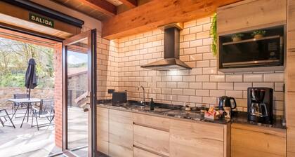 Apartment 'Las Casucas De Somavía 2' with Mountain View, Shared Terrace and Wi-Fi