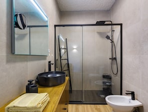 Dusche, Haartrockner