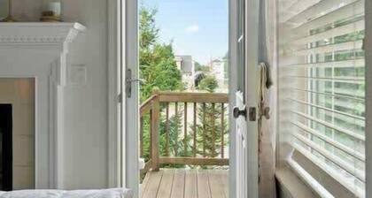 The Beacon at Barefoot