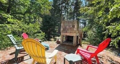 Villetta by the Sea: Cape Neddick cottage with Pool