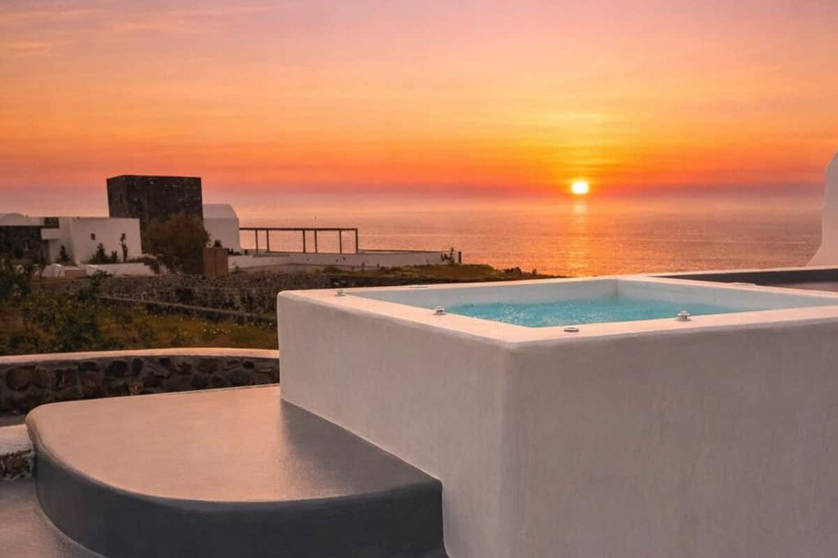 Luxury-Villa, Whirlpool, Meerblick | Außen-Whirlpool