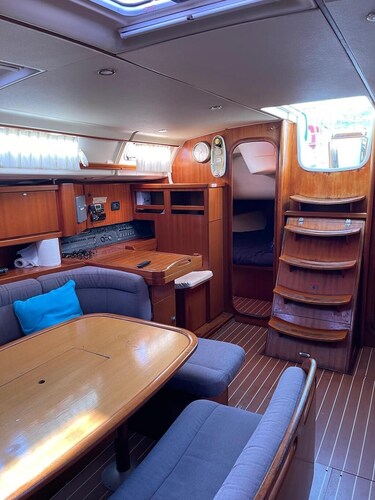 Magical nights on a sailboat in Baiona (Avalon III)