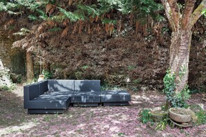 Property grounds - Gite Les Glycines – Near La Roche-Posay, Futuroscope, Beauval Zoo (Vicq-sur-Gartempe)