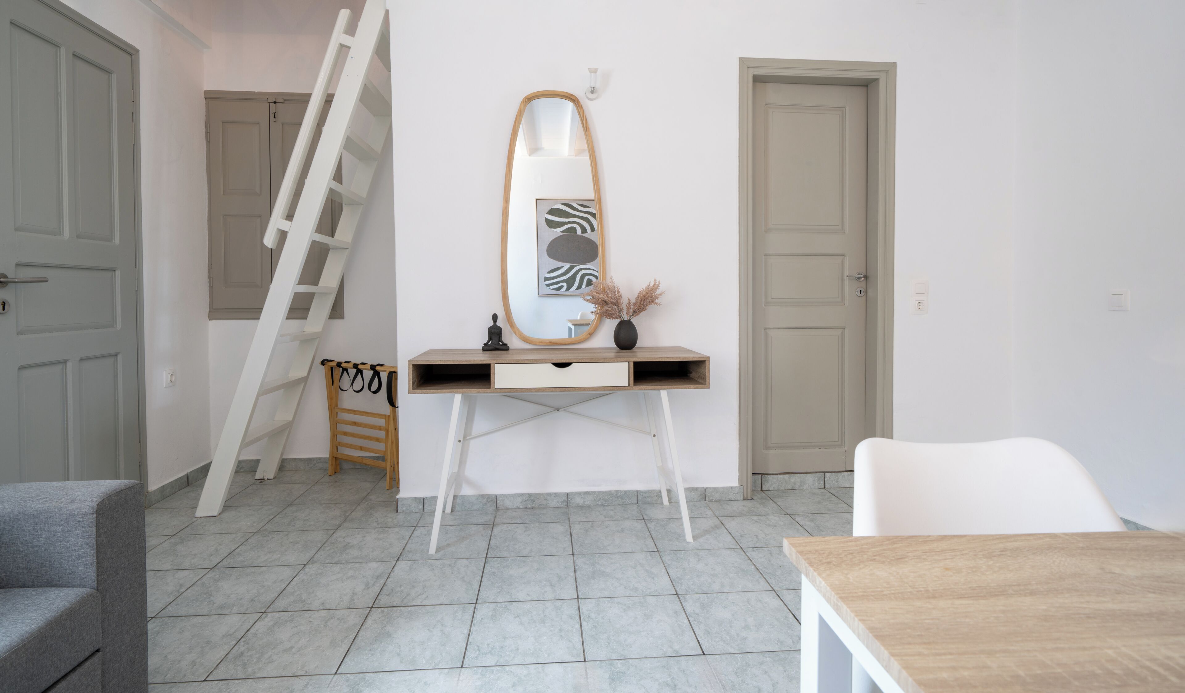 Premium Penthouse, Balcony, City View | Living area