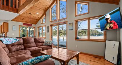LakeFront Manitowish Waters Cabin + Loft